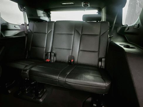 Used 2022 Cadillac Escalade Luxury RWD image 29