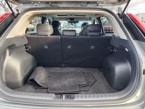 Certified 2023 Kia Niro EX Touring image 14