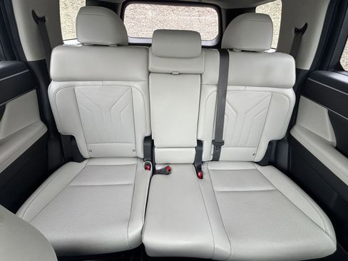 Used 2025 Hyundai Santa Fe SEL image 41