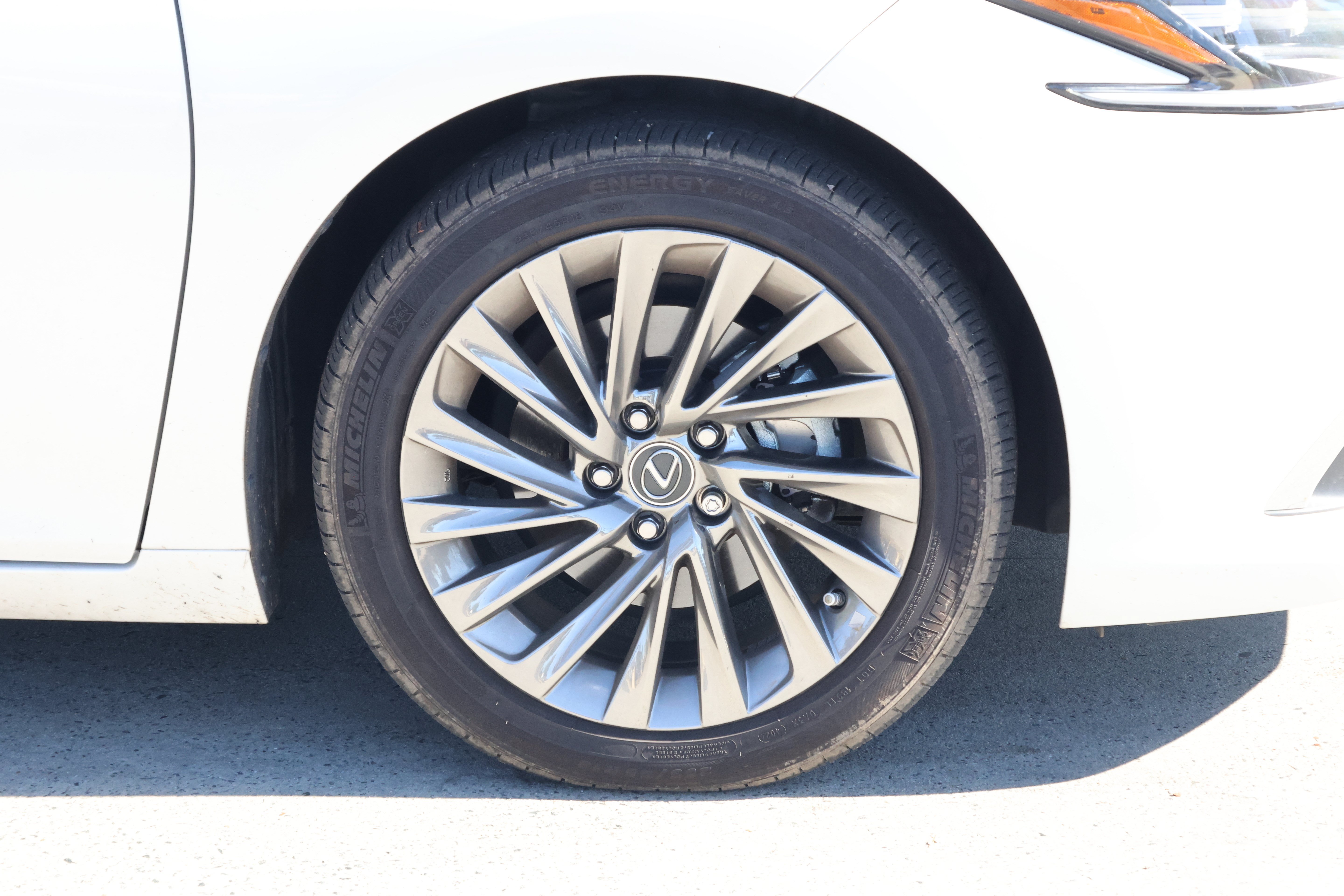 Used 2025 Lexus ES 350 Ultra Luxury w/ Accessory Package (Z2) FWD image 11