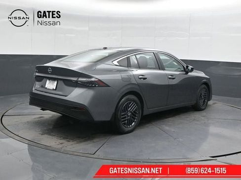 New 2026 Nissan Sentra SV w/ SV Convenience Package FWD image 2
