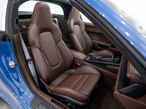Certified 2025 Porsche 911 Targa 4S AWD/4WD image 15