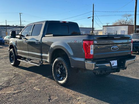 Used 2017 Ford F250 Lariat w/ Chrome Package image 3