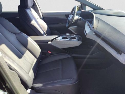 Used 2025 Cadillac Optiq Sport 2 AWD/4WD image 20