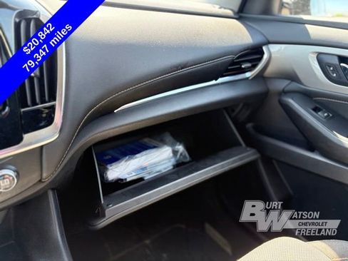 Used 2021 Chevrolet Traverse LT FWD image 21
