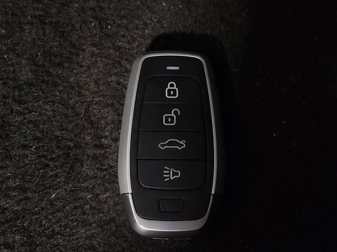 Used 2022 Honda Insight EX image 32