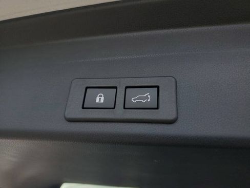 Used 2025 Subaru Ascent Bronze Edition w/ Onyx Package AWD/4WD image 11