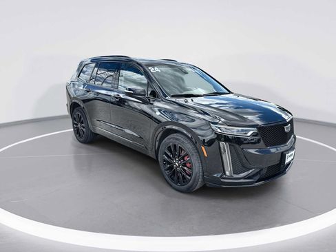 Used 2024 Cadillac XT6 Sport w/ LPO, ONYX Package AWD/4WD image 2