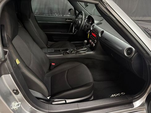 Used 2013 MAZDA MX-5 Miata Club image 20
