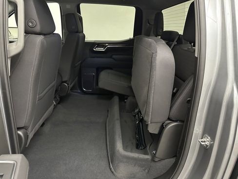 New 2025 GMC Sierra 1500 Elevation w/ LPO, Elevation Black Package image 18