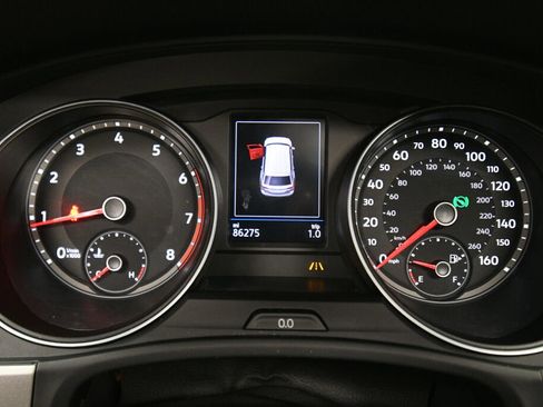 Used 2019 Volkswagen Atlas SE w/ Panoramic Sunroof Package image 14