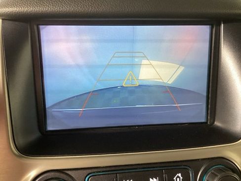 Used 2018 GMC Yukon XL Denali w/ Open Road Package image 23