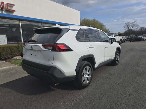 Used 2023 Toyota RAV4 LE FWD image 3