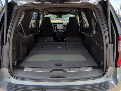 New 2026 GMC Yukon Denali w/ Sun & Power Step Package image 42