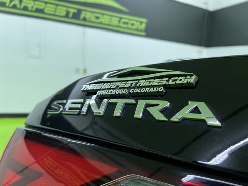 Used 2021 Nissan Sentra SV FWD image 12