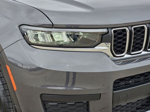 New 2026 Jeep Grand Cherokee L Laredo image 9