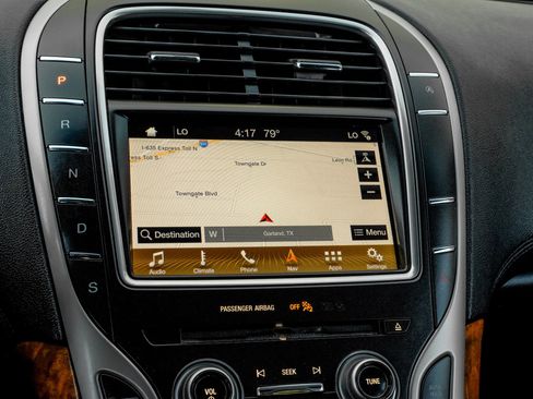 Used 2019 Lincoln Nautilus Select FWD image 26