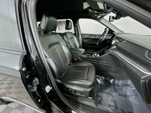 Certified 2024 Jeep Grand Cherokee L Limited w/ Luxury Tech Group II image 42