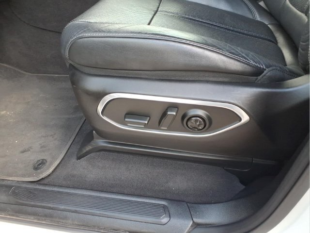 Used 2024 Jeep Wagoneer Series II w/ Flexible Seating Group RWD image 22