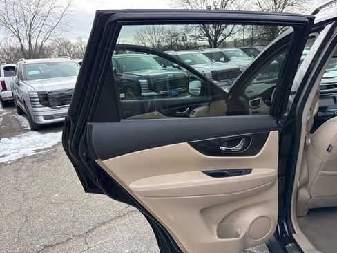 Used 2014 Nissan Rogue SL w/ SL Premium Package image 36