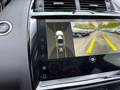 Used 2024 Jaguar E-PACE R-Dynamic SE image 32