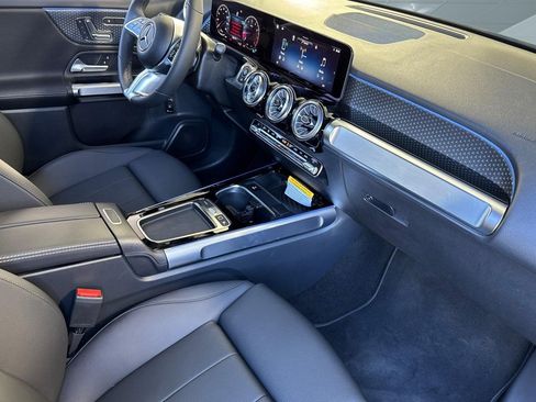New 2025 Mercedes-Benz GLB 250 image 26