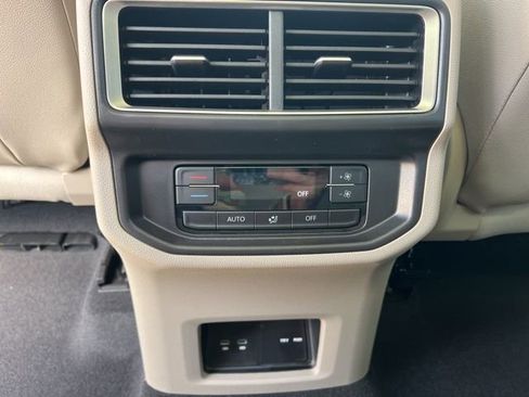 New 2026 Volkswagen Atlas SE AWD/4WD image 10