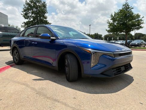Used 2025 Kia K4 FWD image 4