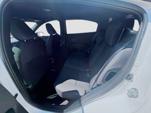 Used 2021 Honda HR-V Sport image 22