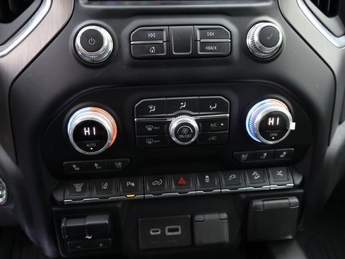 Used 2022 GMC Sierra 2500 Denali image 35