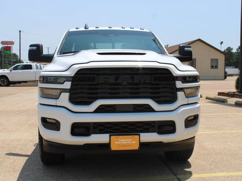 Certified 2026 RAM 2500 Tradesman AWD/4WD image 3