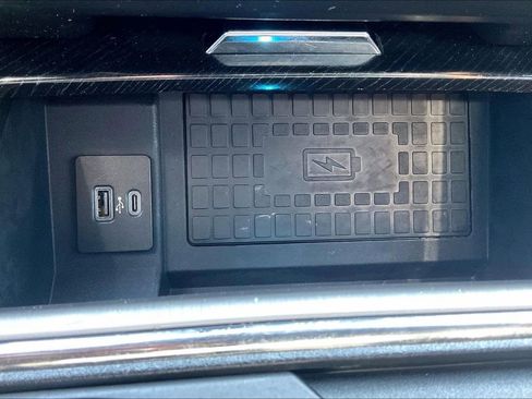 Used 2022 Ford F250 Platinum image 17