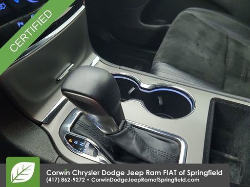 Used 2019 Jeep Grand Cherokee Altitude RWD image 27