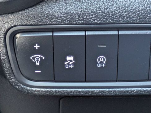 Used 2024 Kia Soul LX w/ Option Group 015 FWD image 14