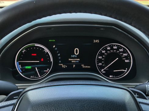 Used 2022 Toyota Avalon XSE FWD image 16