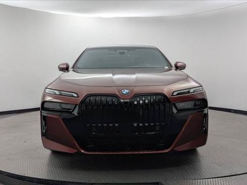 Used 2023 BMW 740i RWD image 12