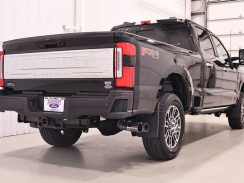 Used 2026 Ford F350 Platinum w/ Platinum Plus Package AWD/4WD image 10