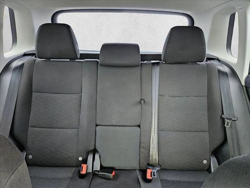 Used 2017 Volkswagen Tiguan S image 16