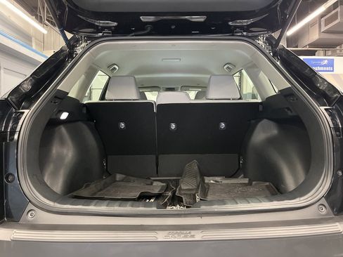 Used 2023 Toyota Corolla Cross L image 28