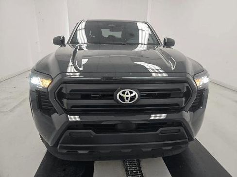 Used 2024 Toyota Tacoma SR image 7