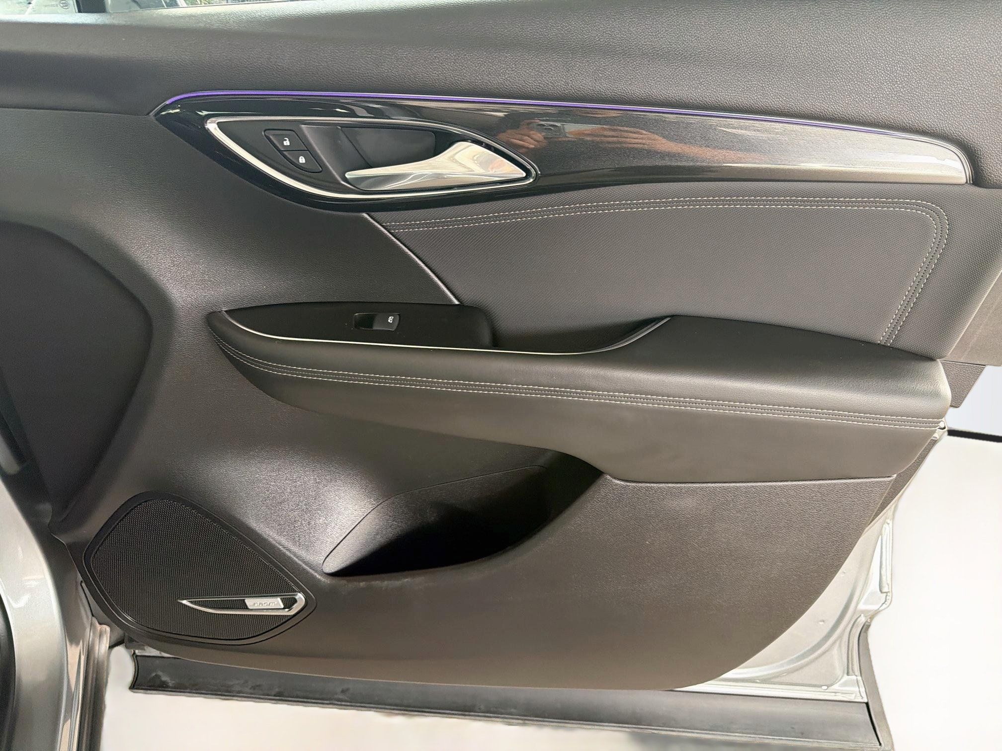 Used 2024 Buick Envision Preferred AWD/4WD image 31