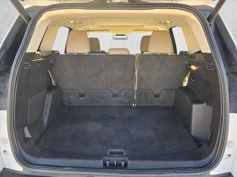 Used 2018 Ford Escape Titanium w/ Ford Safe & Smart Package image 6