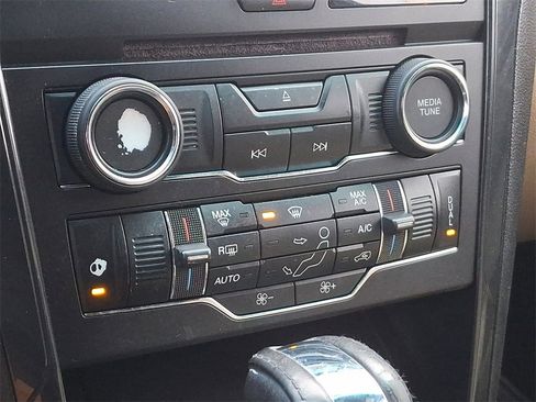 Used 2017 Ford Explorer XLT w/ Equipment Group 201A image 15