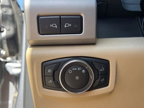 Used 2021 Ford F450 Lariat w/ Lariat Ultimate Package AWD/4WD image 24