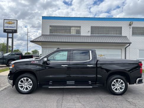 Used 2022 Chevrolet Silverado 1500 LTZ w/ Z71 Off-Road Package AWD/4WD image 8