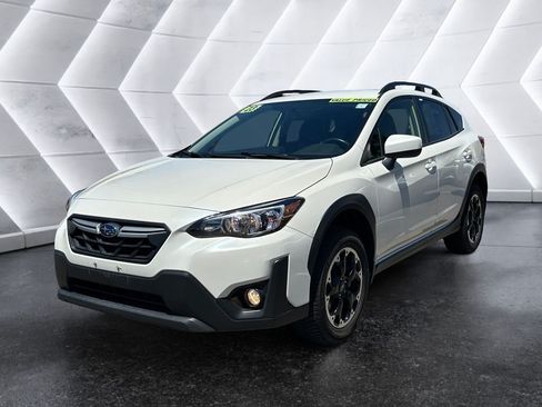 Used 2023 Subaru Crosstrek 2.0i Premium w/ Popular Package #4A AWD/4WD image 3