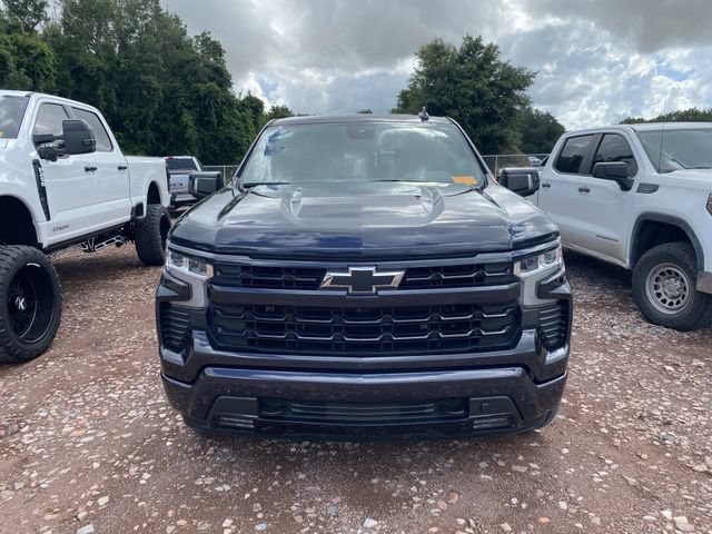 Used 2024 Chevrolet Silverado 1500 RST w/ Convenience Package II AWD/4WD image 2