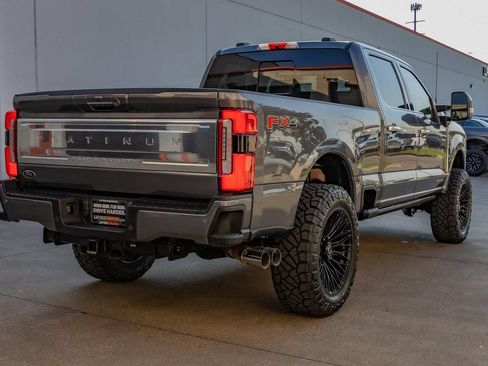 Used 2024 Ford F250 Platinum w/ FX4 Off-Road Package AWD/4WD image 10
