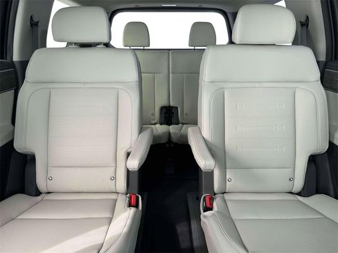 New 2026 Hyundai Santa Fe Limited image 16