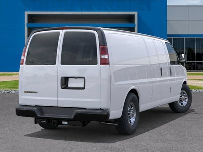 New 2025 Chevrolet Express 3500 Extended